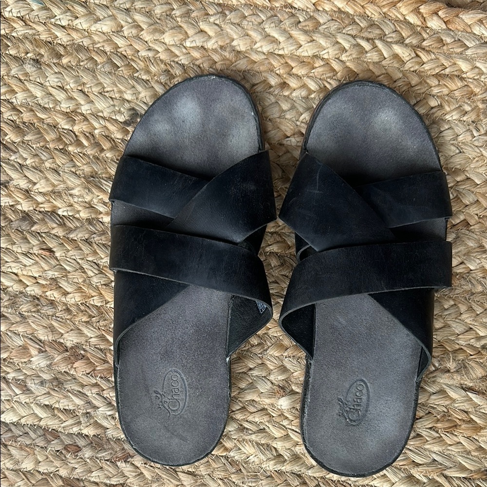 Chaco’s Wayfarer Black Slide Sandals with Cushioned Footbed